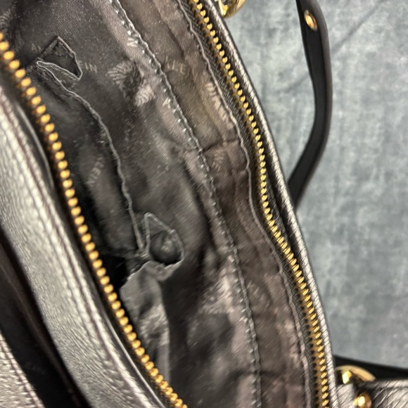 Anne Klein Black Tote Bag with Structured Design - Picture 14 of 15